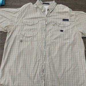 Columbia short sleeve fishing shirt
